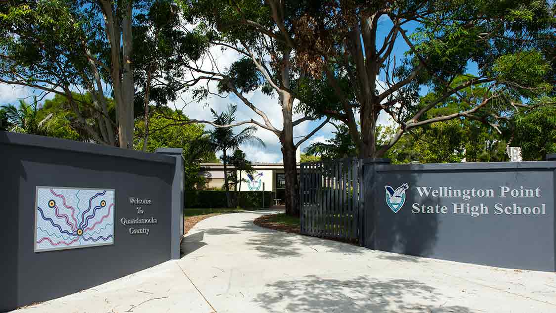 Student Dies at Wellington Point State High School Event; Community in Mourning